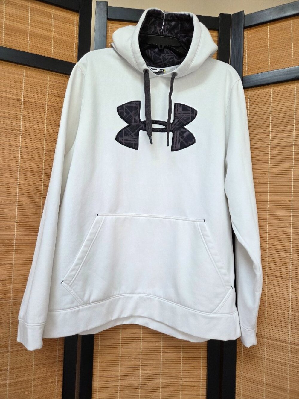 Under Armour Men's XL Fleece Hoodie White Loose Fit Hooded Pockets Streetwear